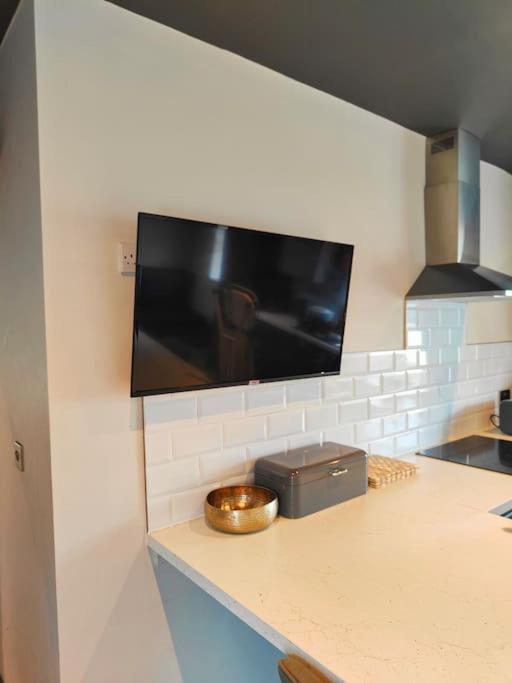 Sloane Modern 2 Bedroom Seafront Apartment Blackpool Bagian luar foto